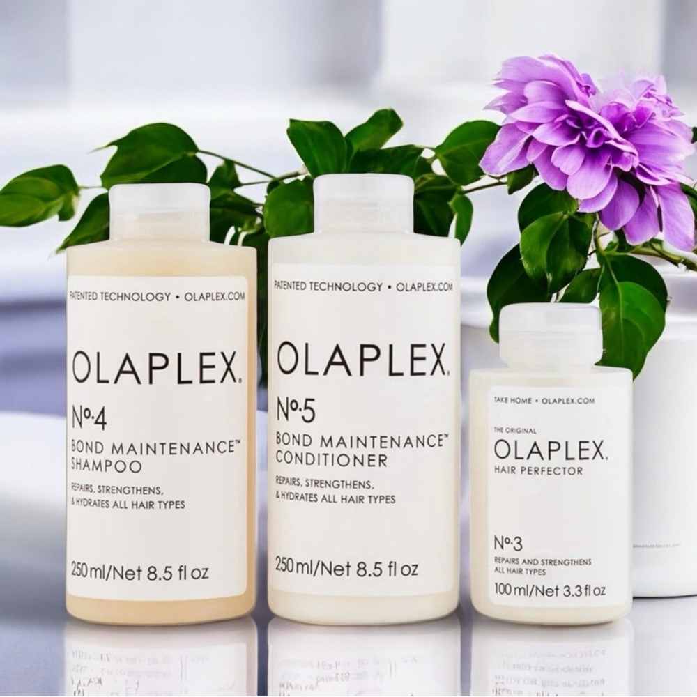OLAPLEX No 4 + No 5 Bond Maintenance Shampoo Conditioner + No 3 Hair Perfector